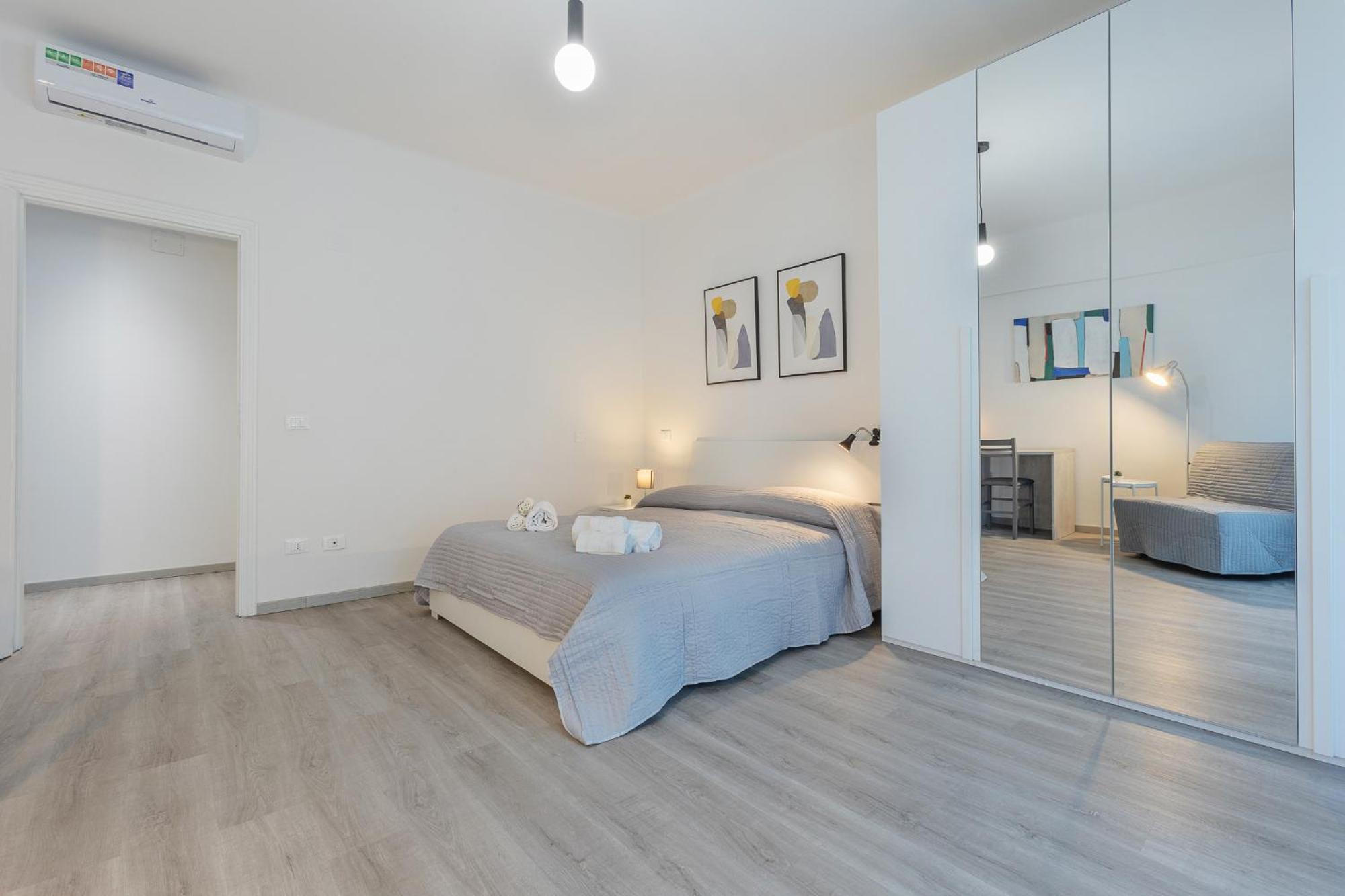 Matinum Central & Spacious Apartment Болонья Экстерьер фото