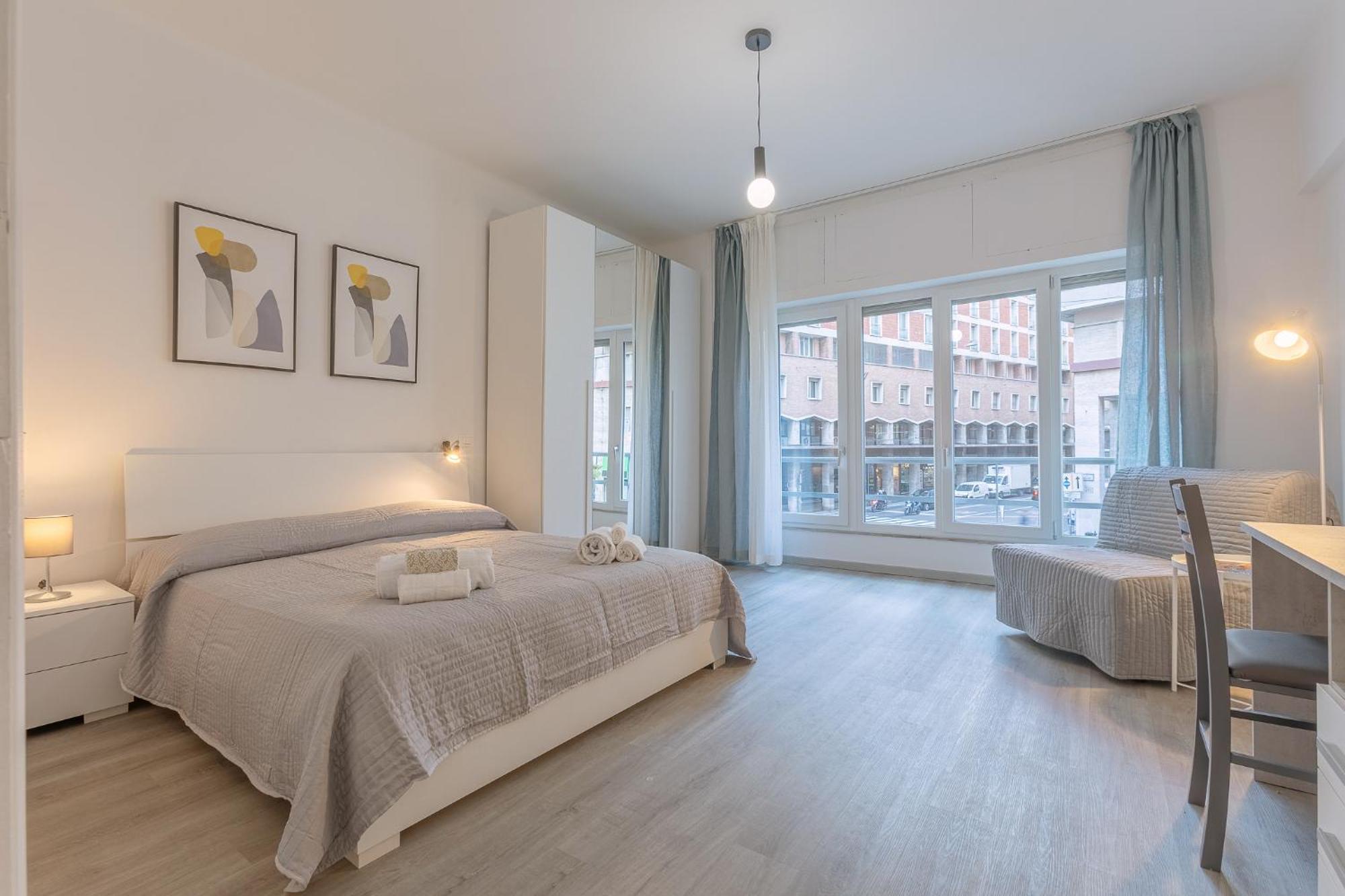 Matinum Central & Spacious Apartment Болонья Экстерьер фото