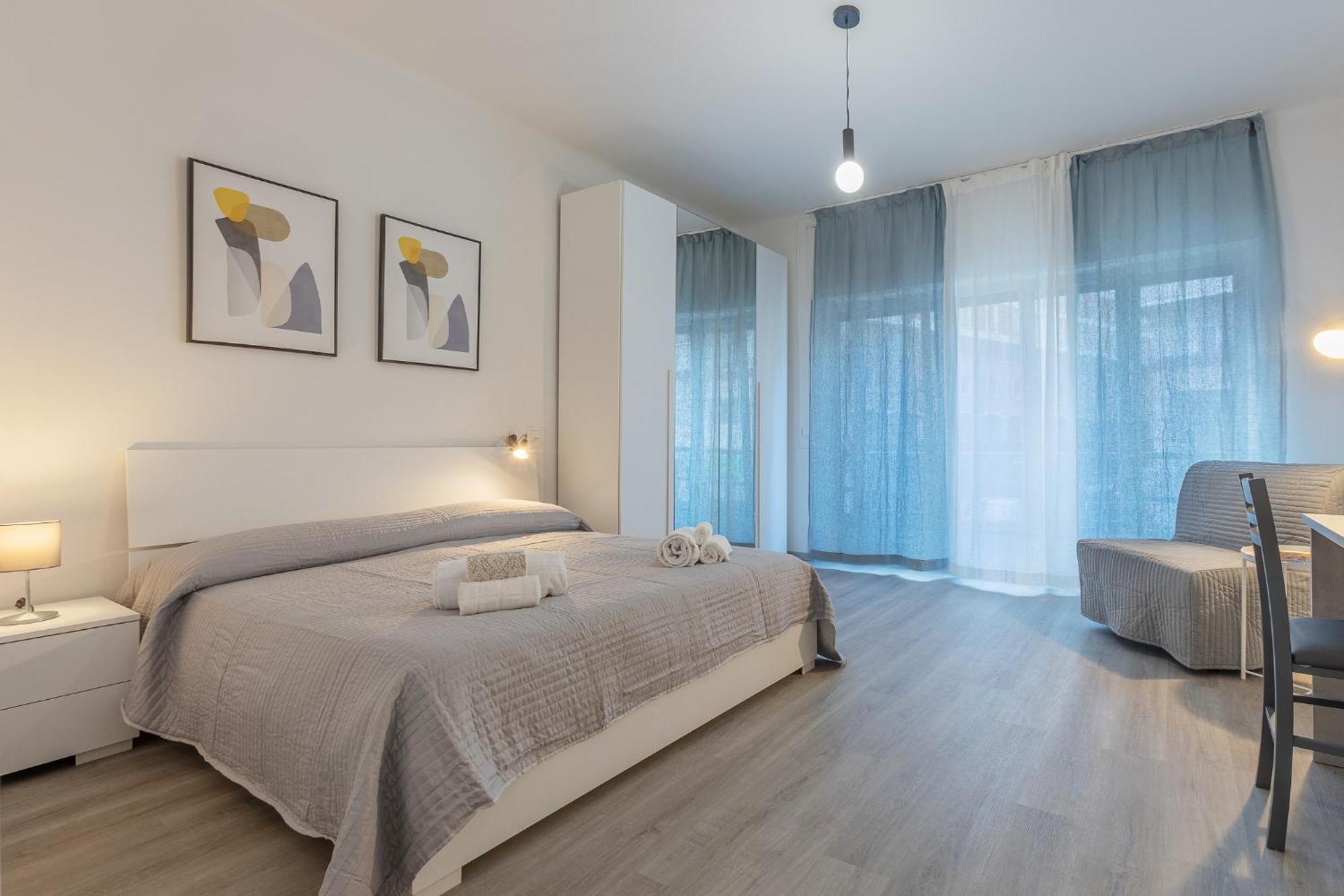 Matinum Central & Spacious Apartment Болонья Экстерьер фото
