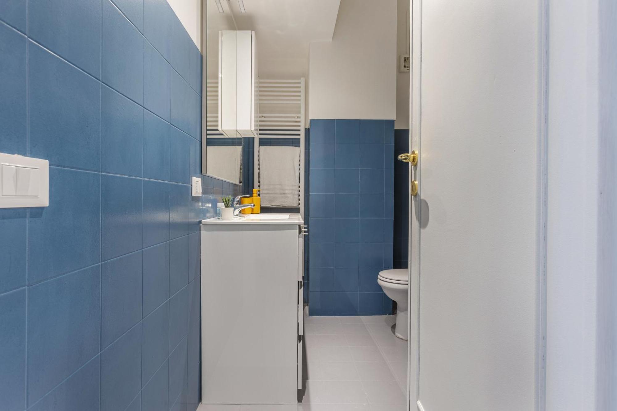 Matinum Central & Spacious Apartment Болонья Экстерьер фото
